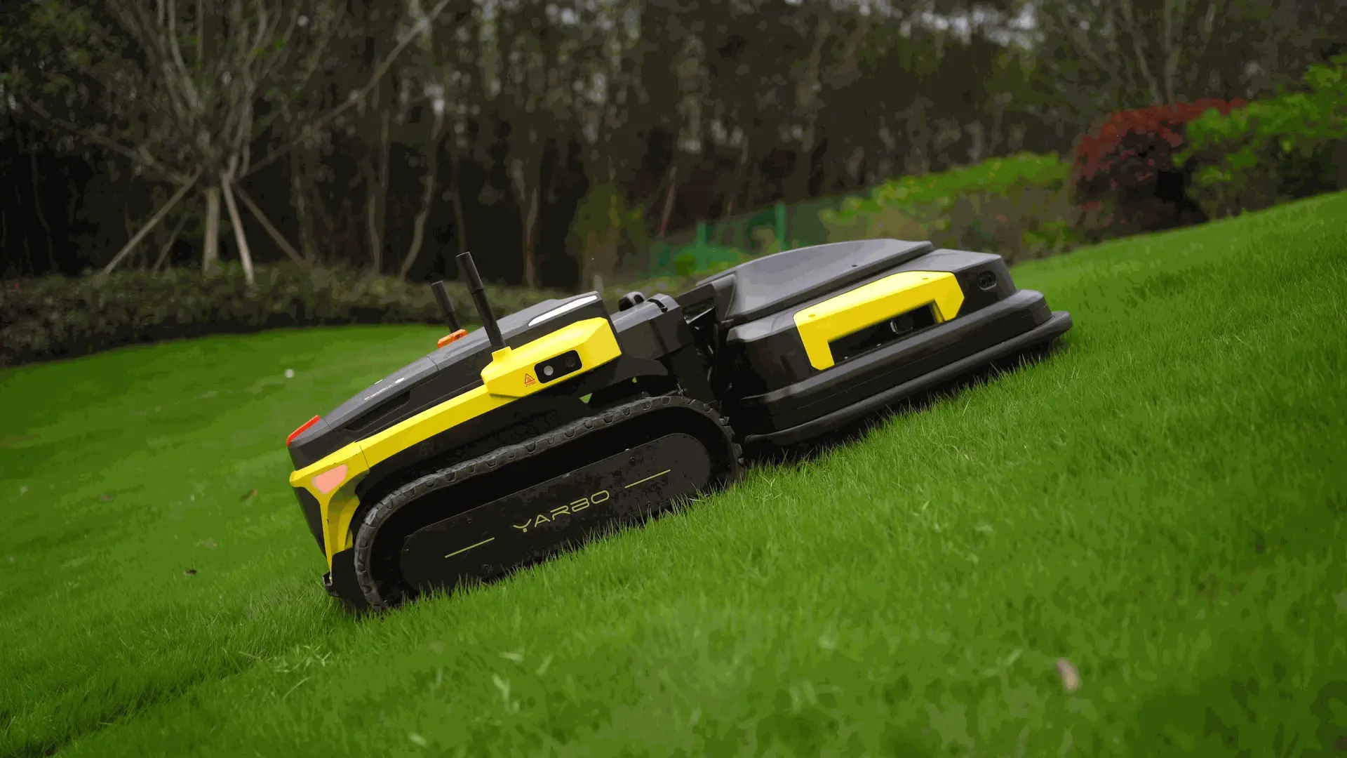 mowy-intelligente-m-h-und-gartenroboter